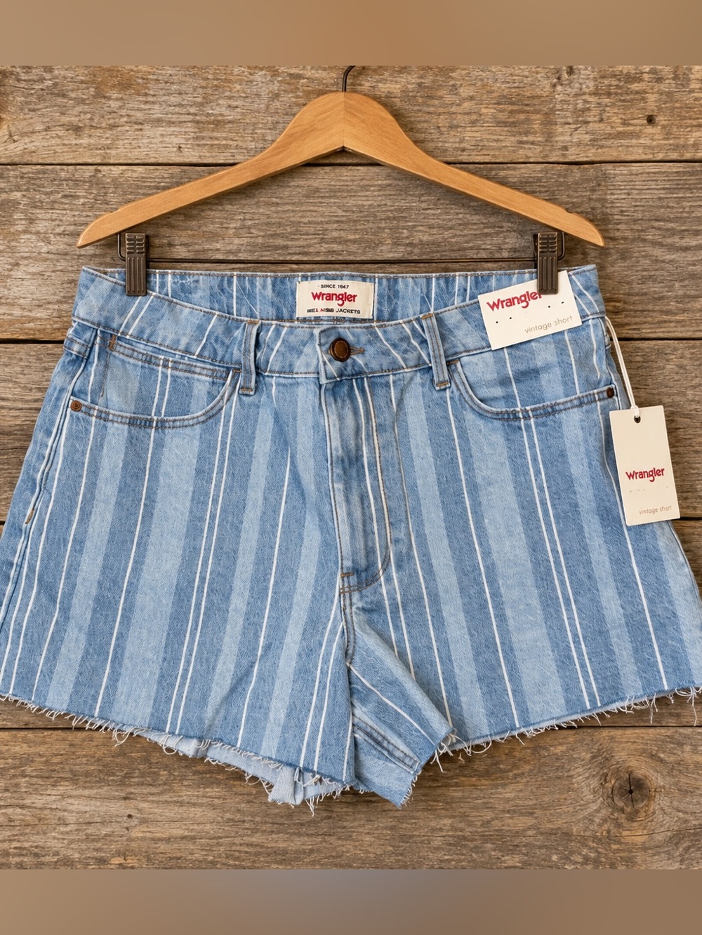 Wrangler Mid Rise Vintage Short Cutoffs Penny Stripe Blue 10 NWT